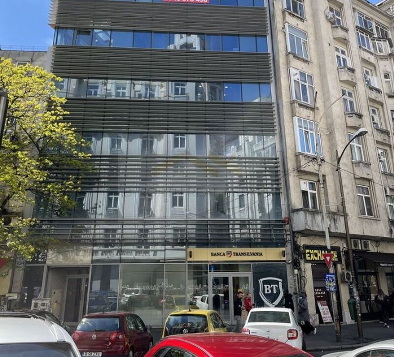 Calea Victoriei, spatiu comercial premium de inchiriat, 200 mp parter + 60 mp.